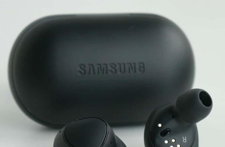 Samsung Gear IconX Review Headphones