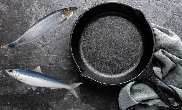 How Do I Get Fish Smell Out Of Cast Iron Pan?