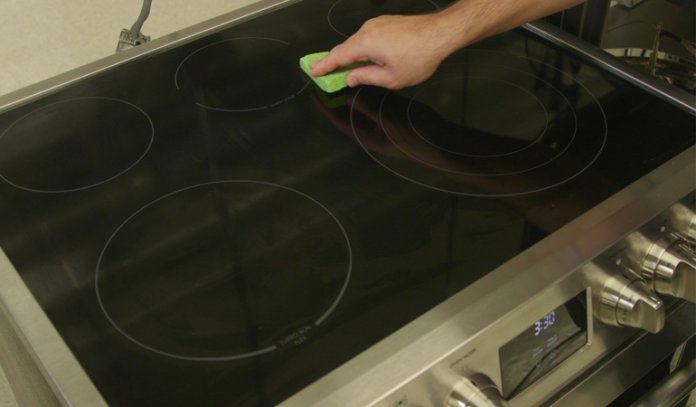 How to Easy Clean a Glass Stove Cooktop